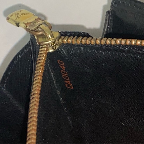 Black Louis Vuitton Epi Textured Leather long Wallet EUC - Picture 6 of 17